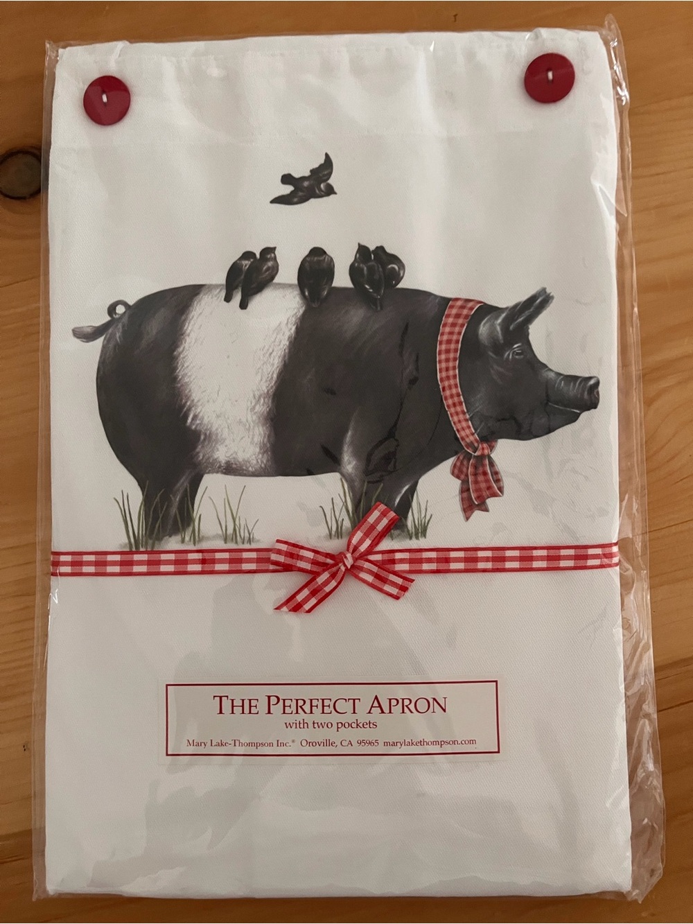 NEW Mary Lake-Thompson The Perfect Apron Pig w/ Gingham Ribbon Cotton Bib Apron